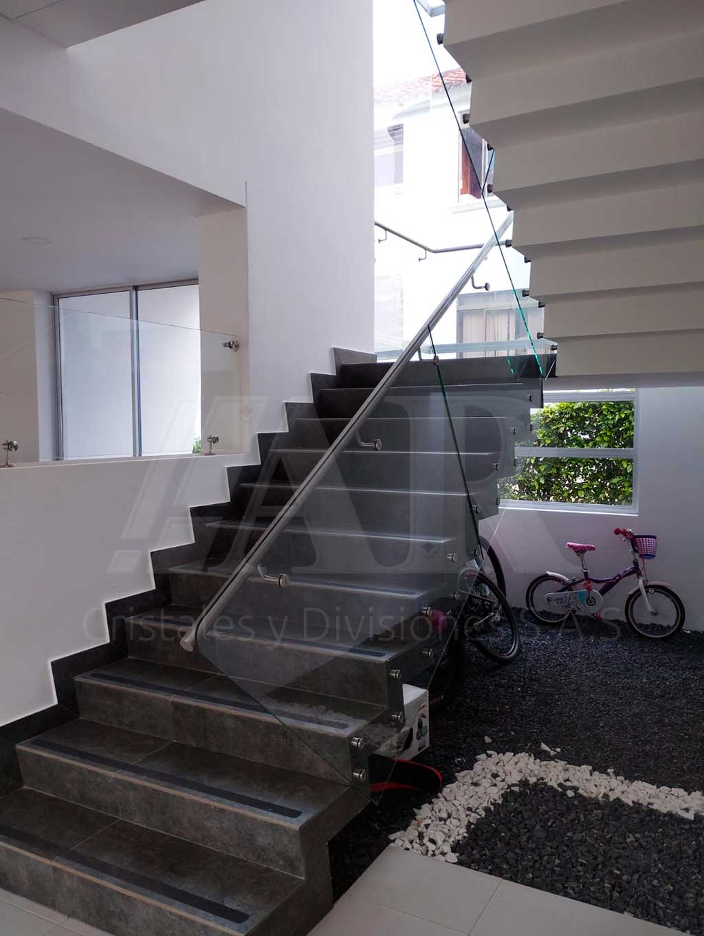 Barandas en vidrio templado 07