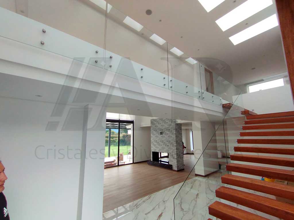 Barandas en vidrio templado 09