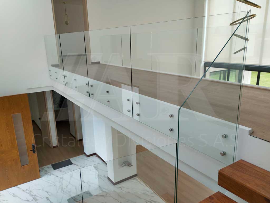 Barandas en vidrio templado 12