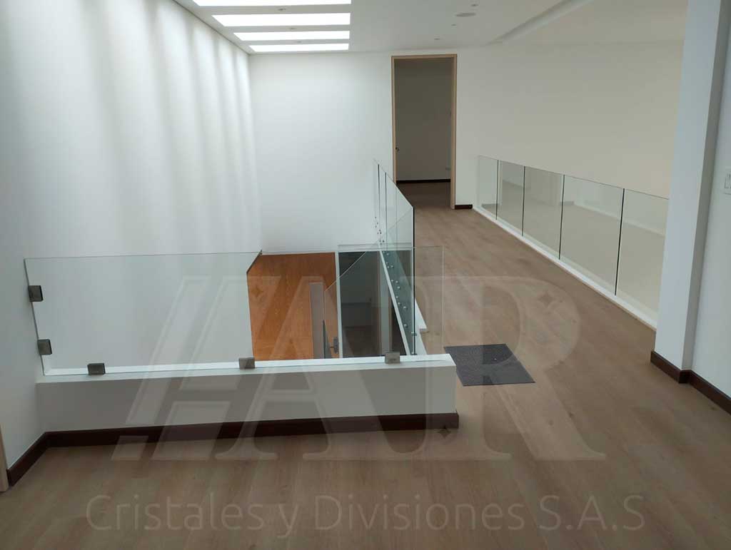 Barandas en vidrio templado 17